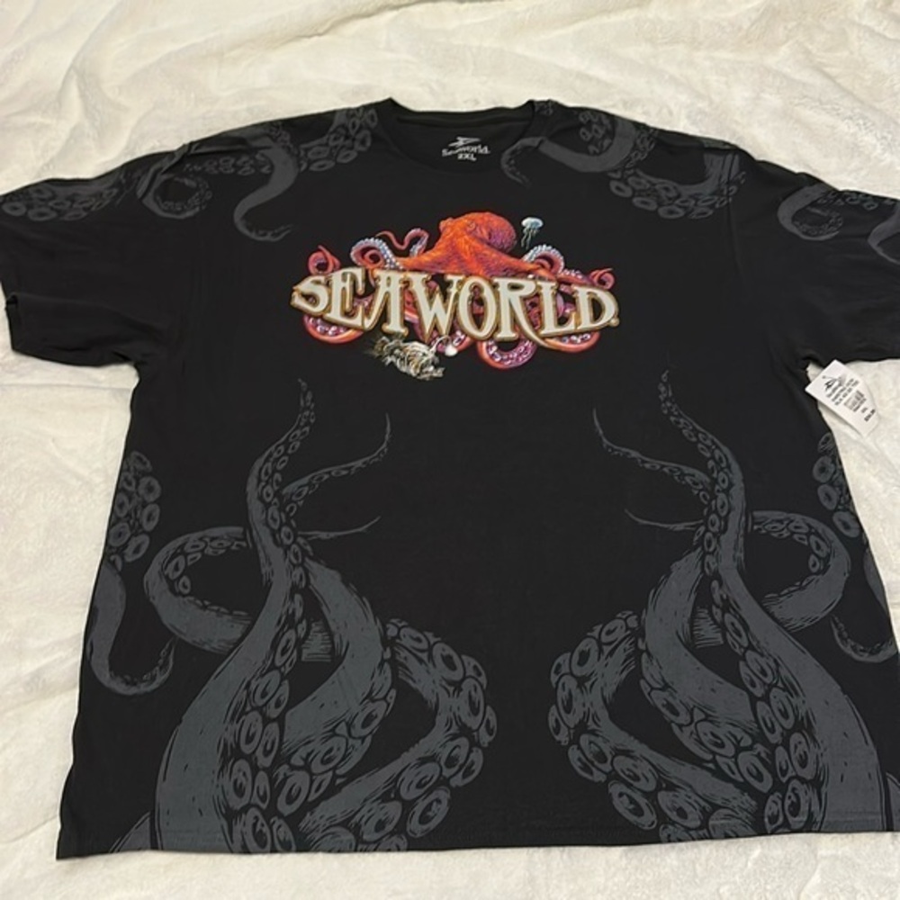 SeaWorld T Shirt Adult 2X Octopus Angler Fish Marine Life